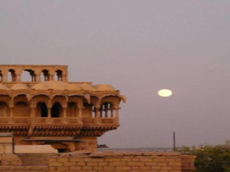 Hotel Jeet Mahal Jaisalmer Exteriör bild